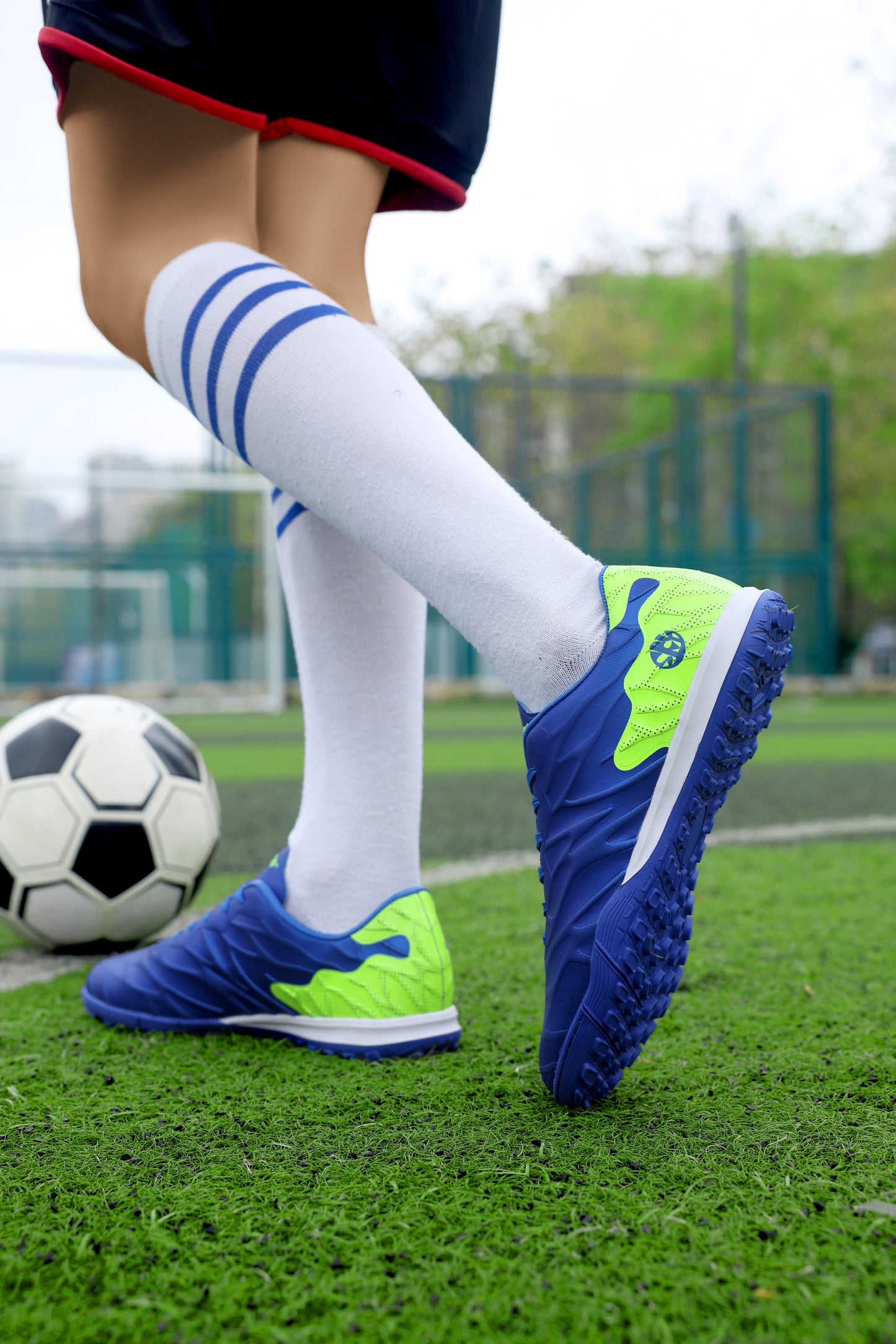 Men's PulseWeb Football Shoes