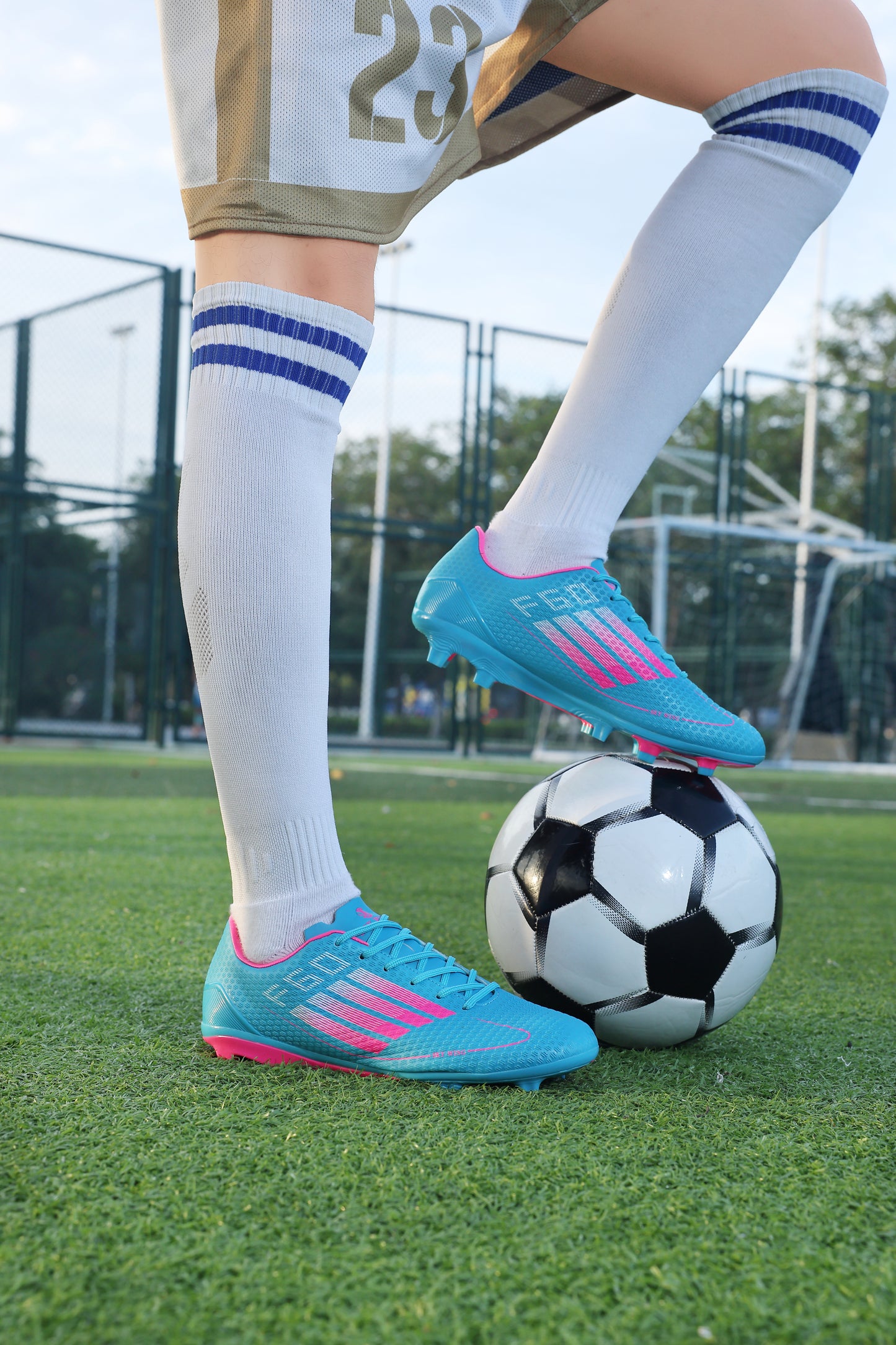 حذاء كرة القدم SwiftWing للناشئين