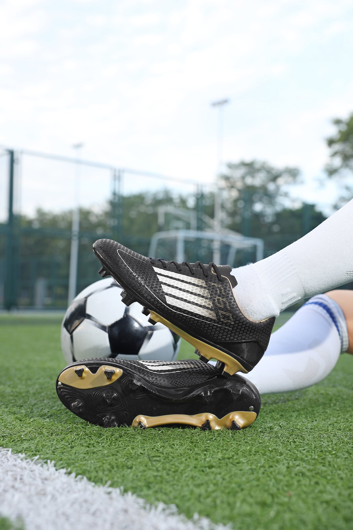حذاء كرة القدم SwiftWing للناشئين